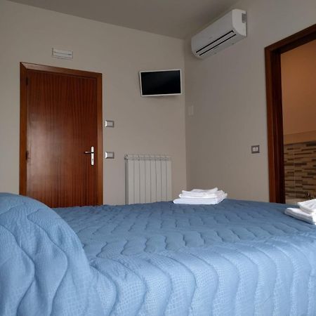 B&B Alba Sul Mare Guest House Massignano Exterior photo